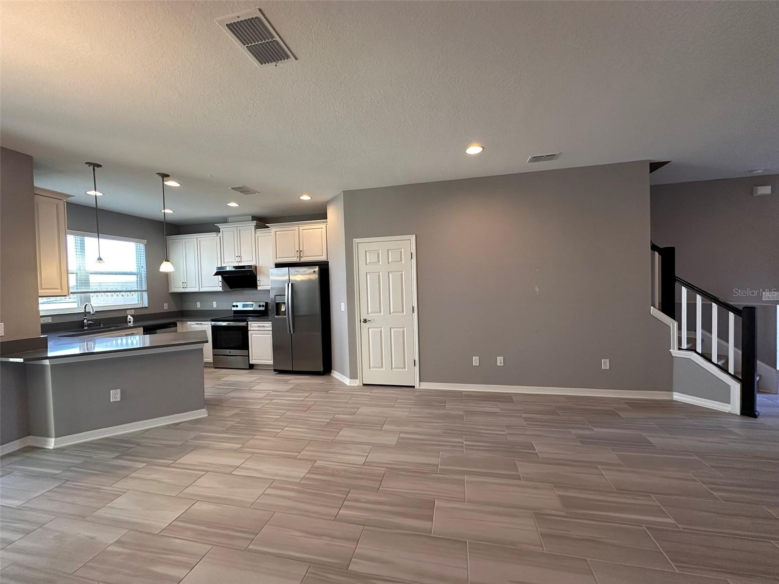 29850 SOUTHWELL LANE, Wesley Chapel, FL 33543