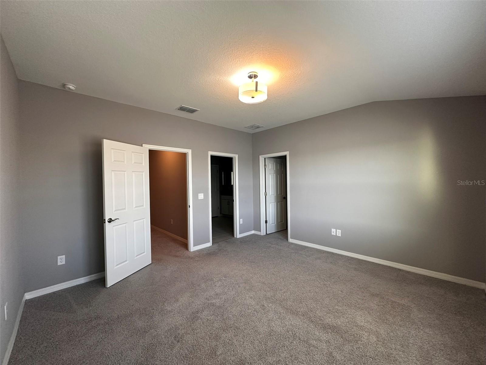 29850 SOUTHWELL LANE, Wesley Chapel, FL 33543