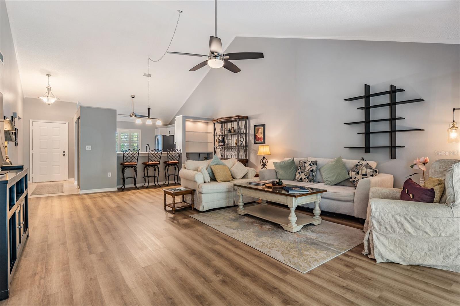 1801 E LAKE ROAD, #6J, Palm Harbor, FL 34685