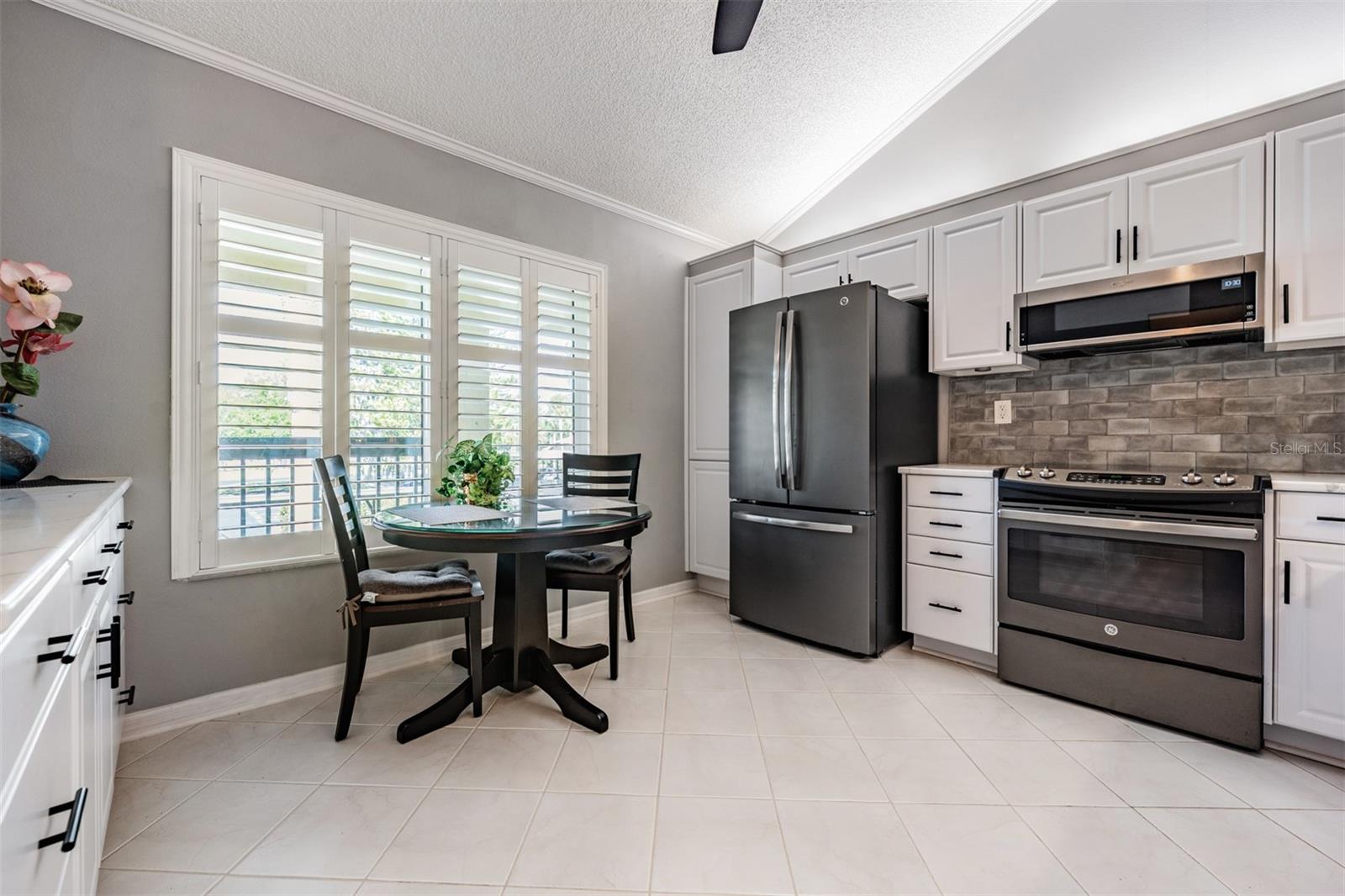 1801 E LAKE ROAD, #6J, Palm Harbor, FL 34685
