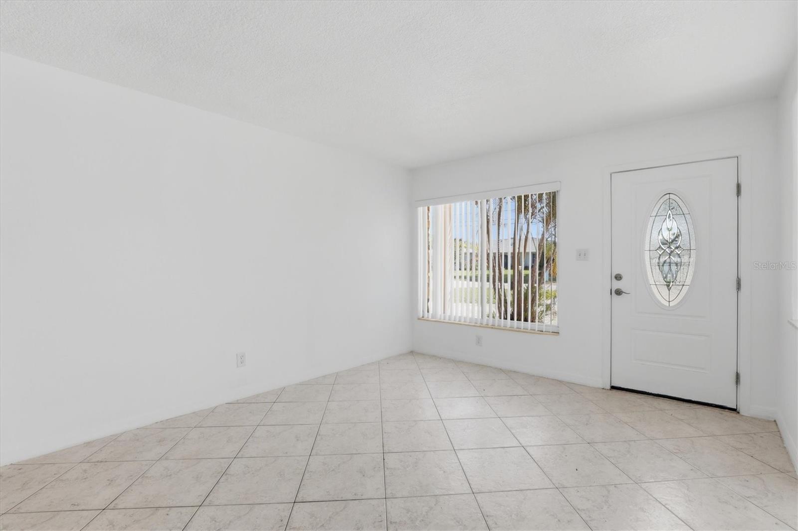 721 BAYSHORE DRIVE, Tarpon Springs, FL 34689 721 BAYSHORE DRIVE, Tarpon Springs, FL 34689