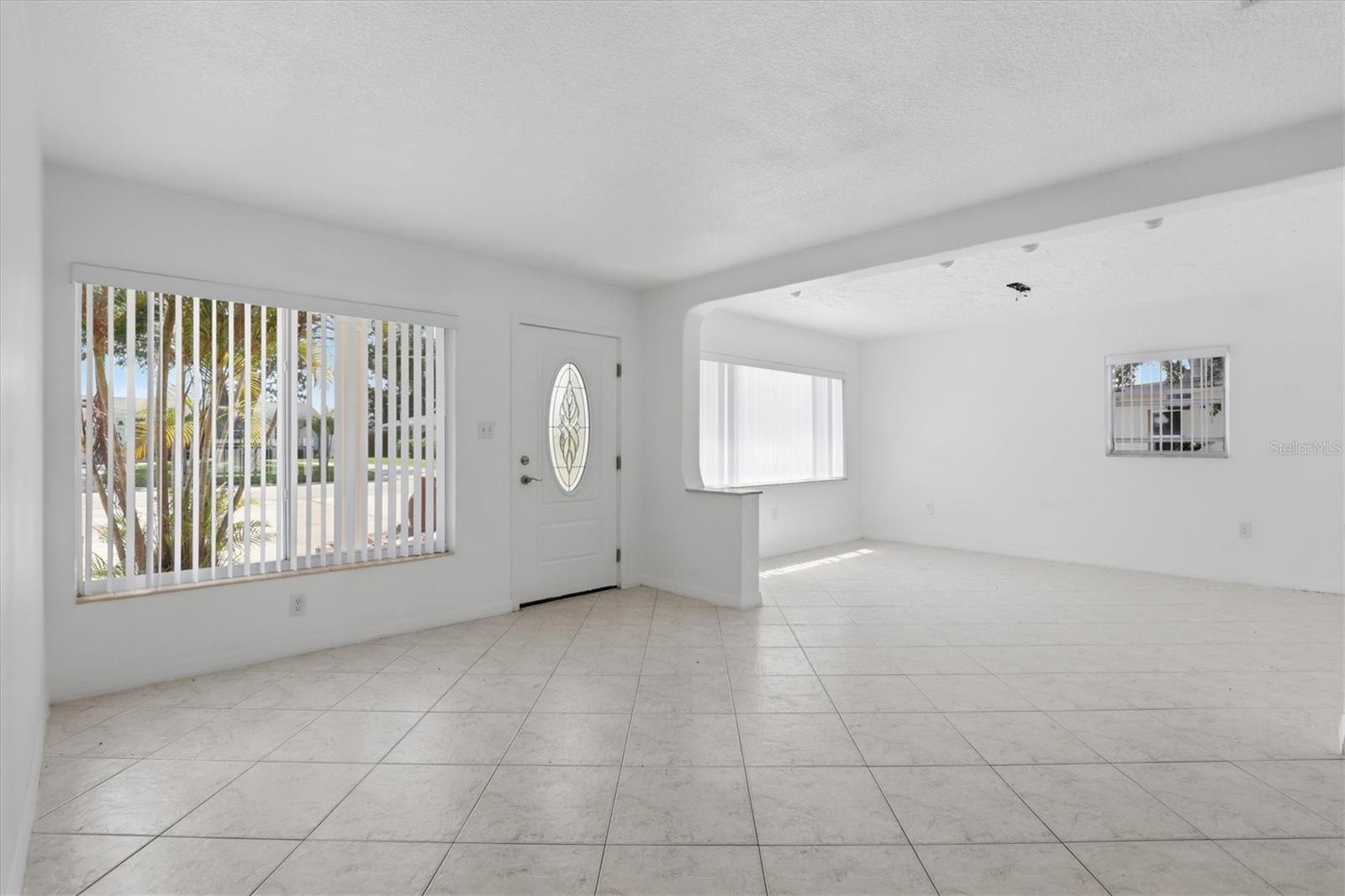 721 BAYSHORE DRIVE, Tarpon Springs, FL 34689 721 BAYSHORE DRIVE, Tarpon Springs, FL 34689
