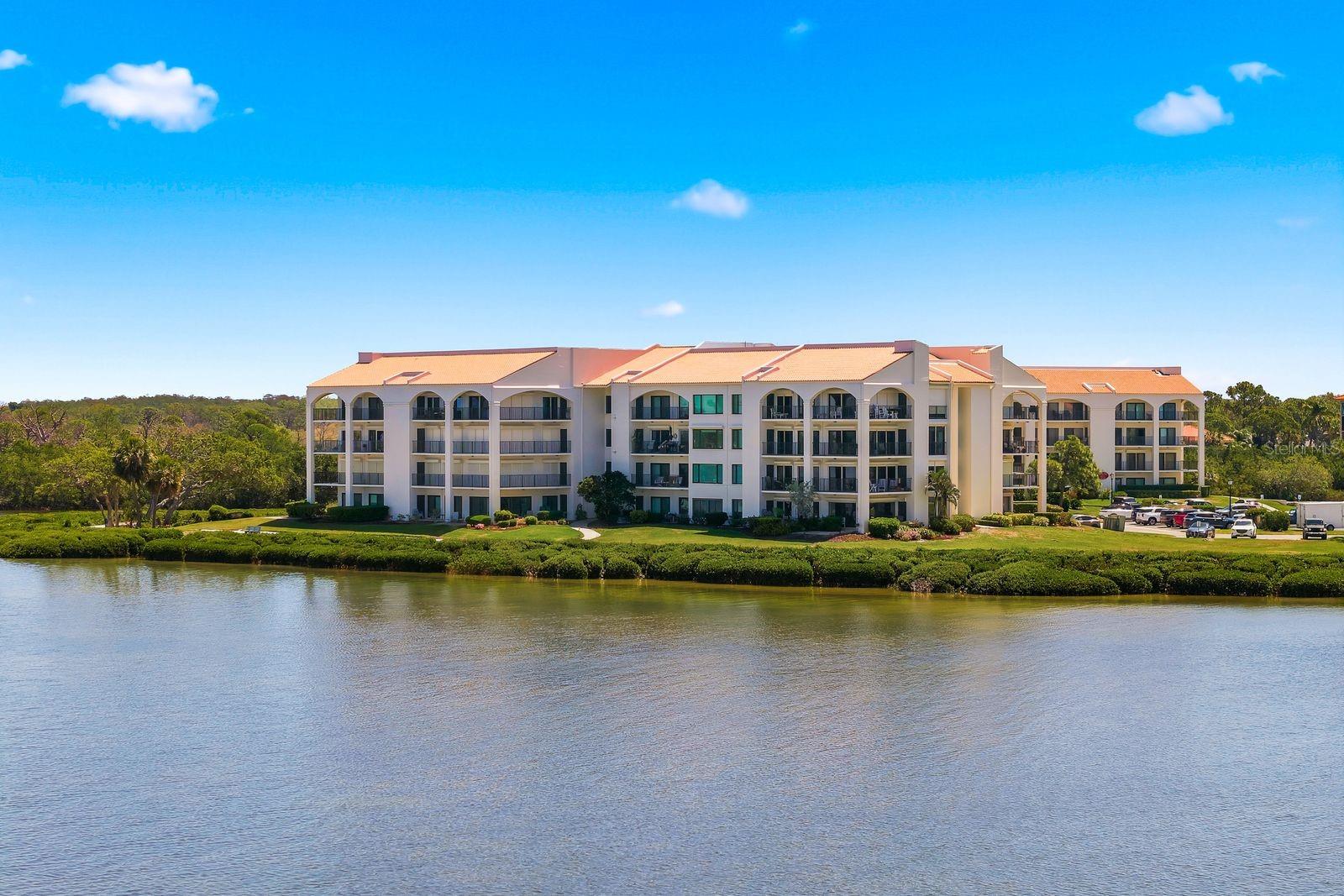 302 MARINER DRIVE, #302, Tarpon Springs, FL 34689