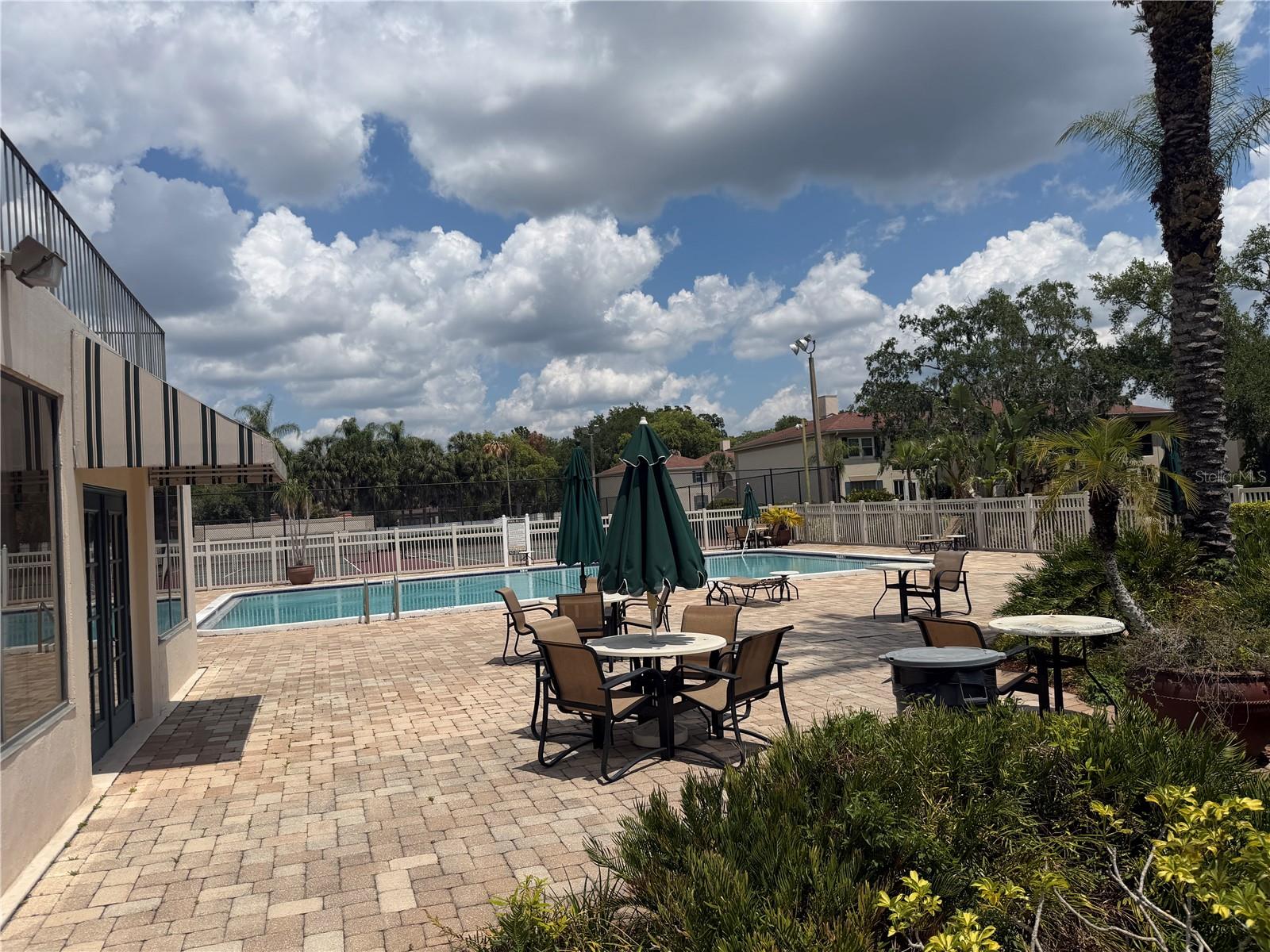 10335 CARROLLWOOD LANE, #116, Tampa, FL 33618