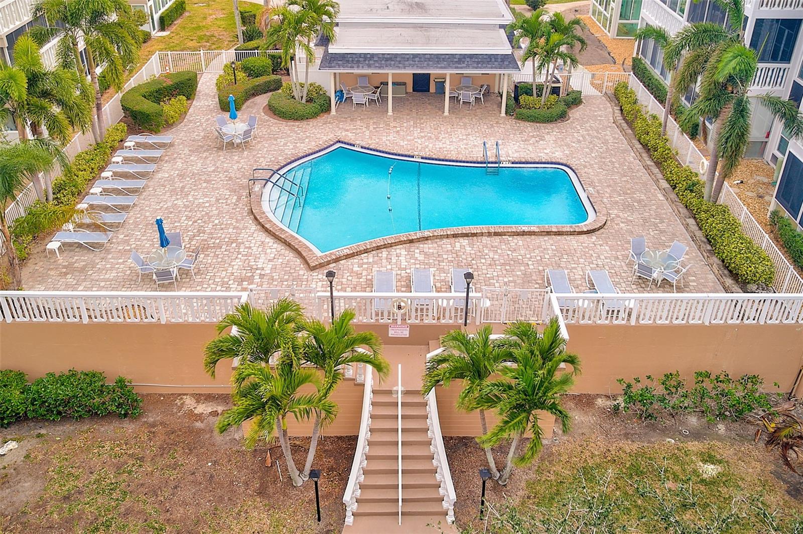 131 BLUFF VIEW DRIVE, #401, Belleair Bluffs, FL 33770