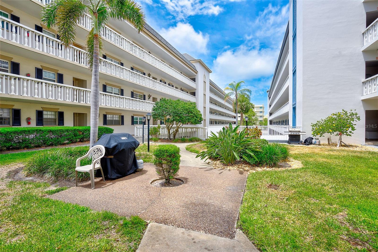 131 BLUFF VIEW DRIVE, #401, Belleair Bluffs, FL 33770