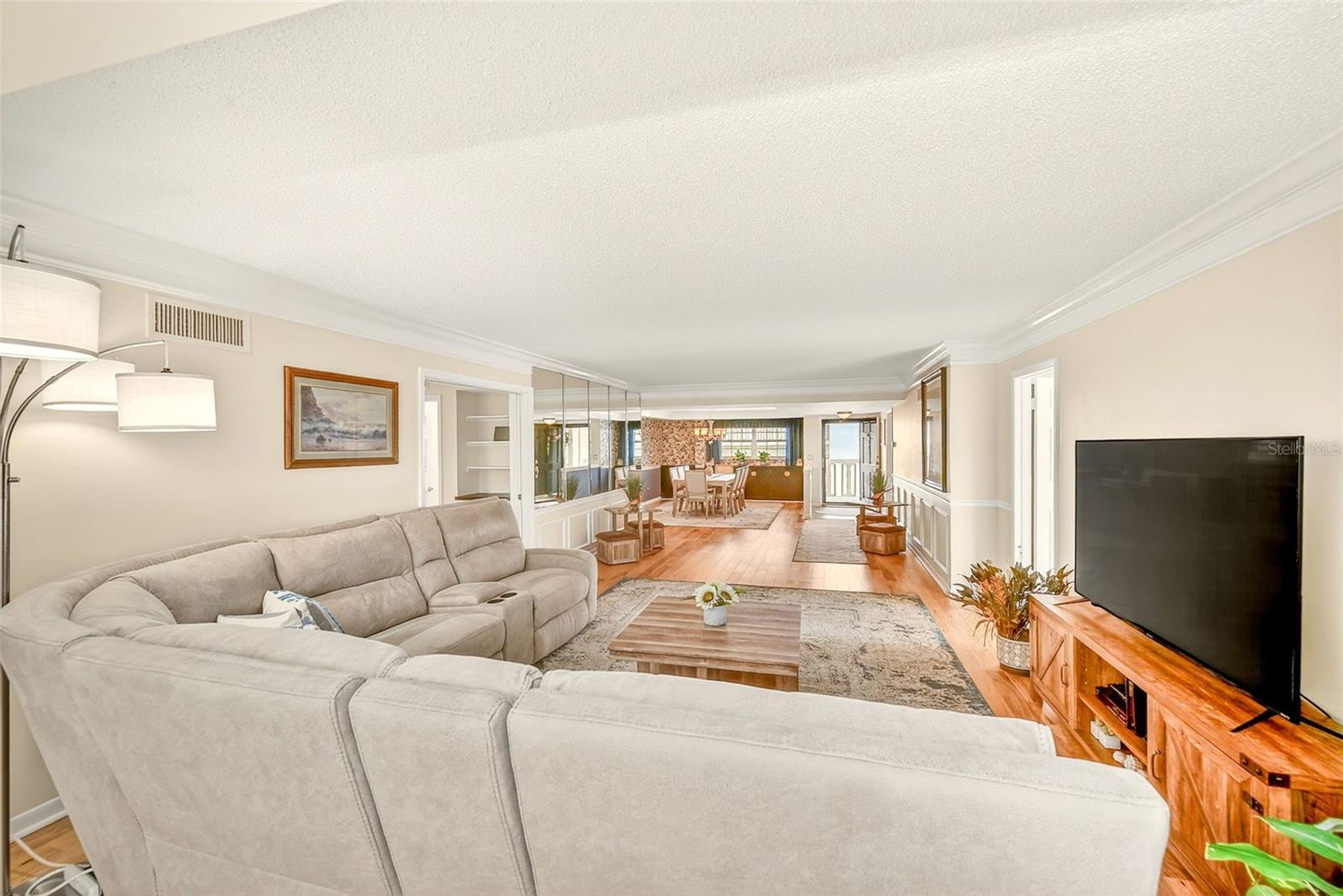 131 BLUFF VIEW DRIVE, #401, Belleair Bluffs, FL 33770