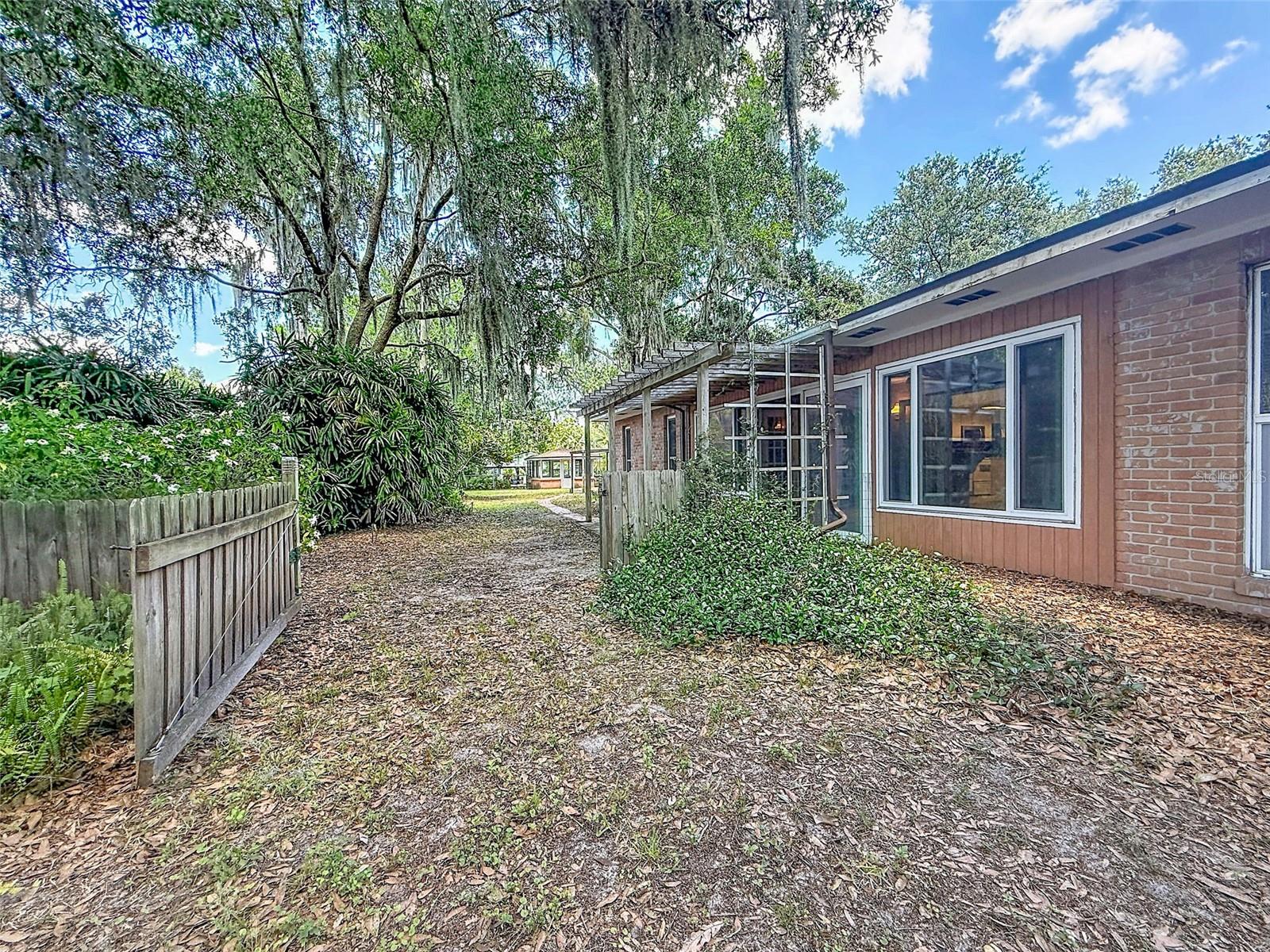 18202 OAKDALE RD, Odessa, FL 33556