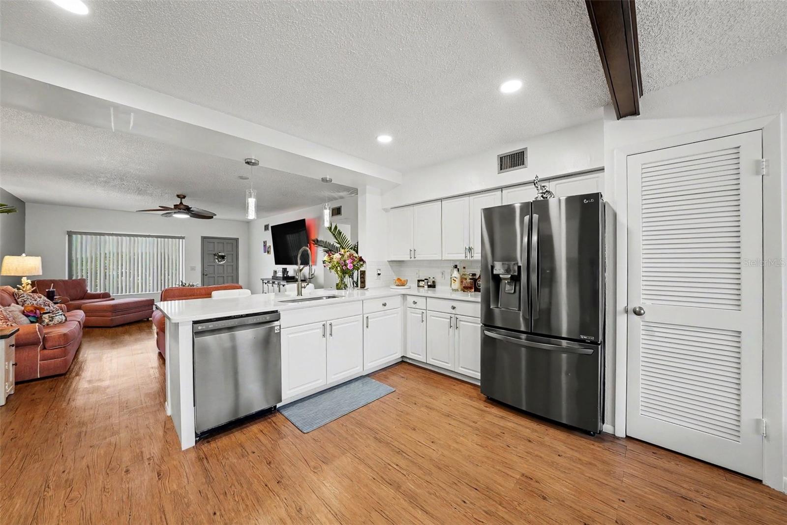 2284 PHILIPPINE DRIVE, #69, Clearwater, FL 33763