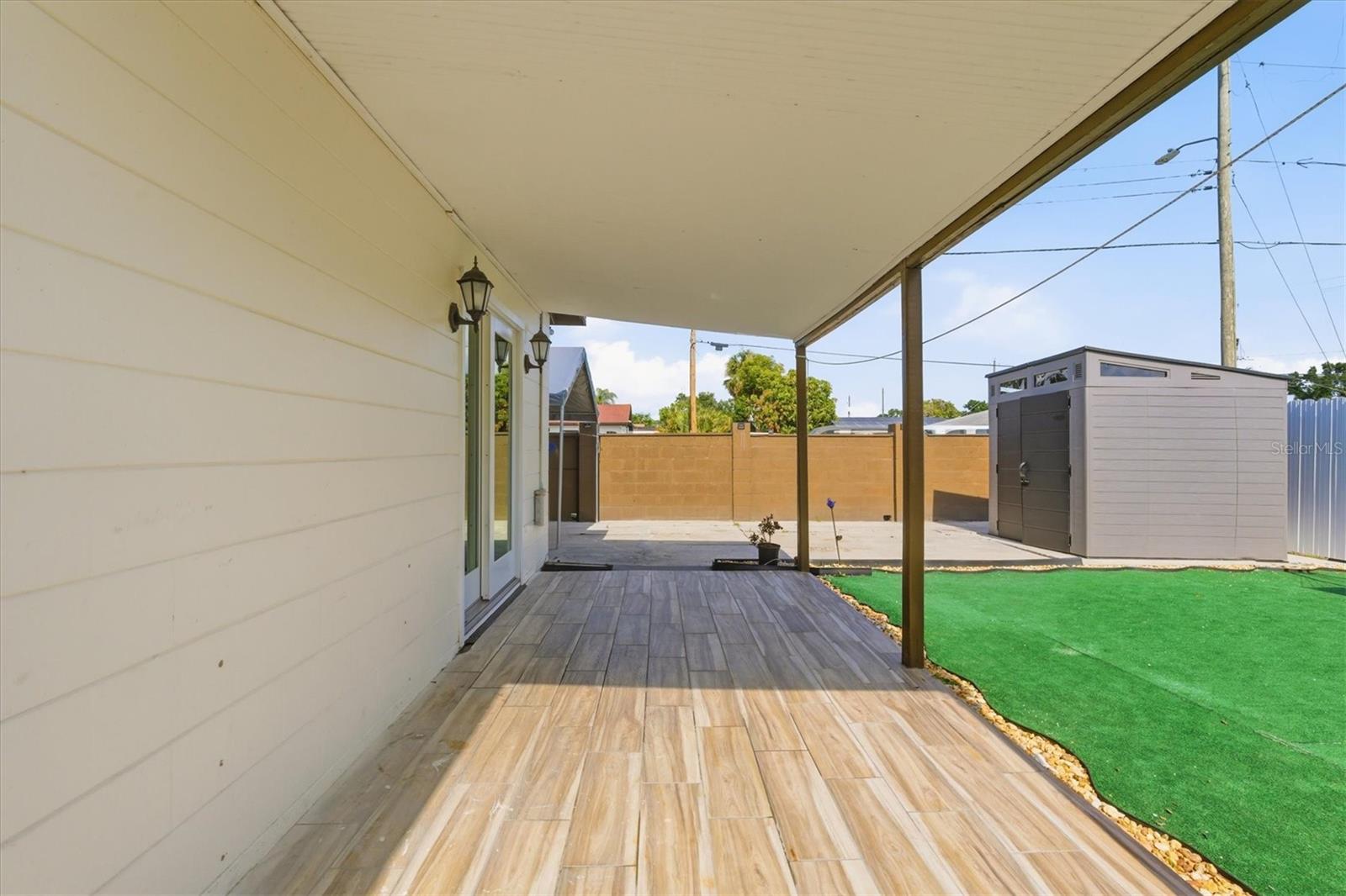 3002 W HAYA STREET, Tampa, FL 33614