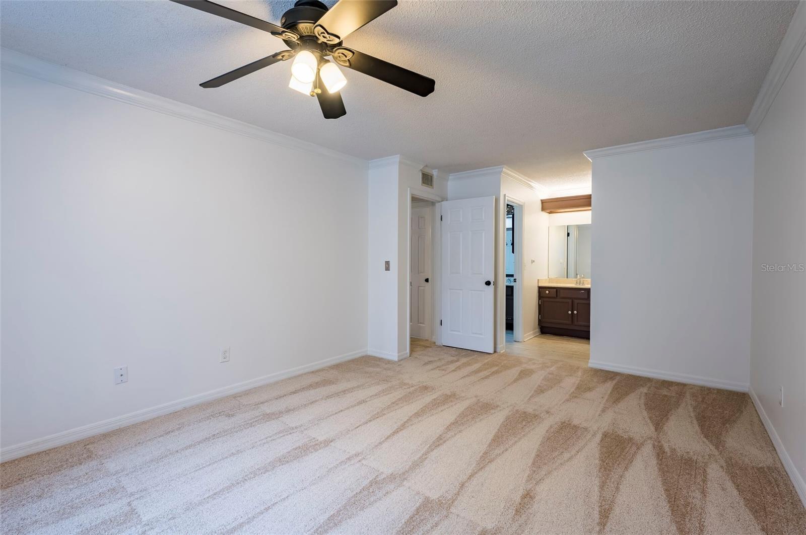 3164 VALLEY OAKS DRIVE, #3164, Tampa, FL 33618
