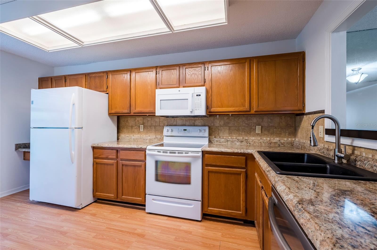 3164 VALLEY OAKS DRIVE, #3164, Tampa, FL 33618