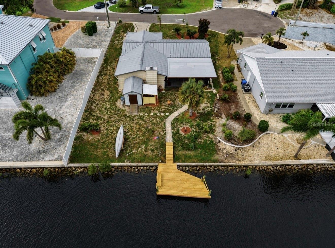 803 LEISEY CIRCLE, Ruskin, FL 33570
