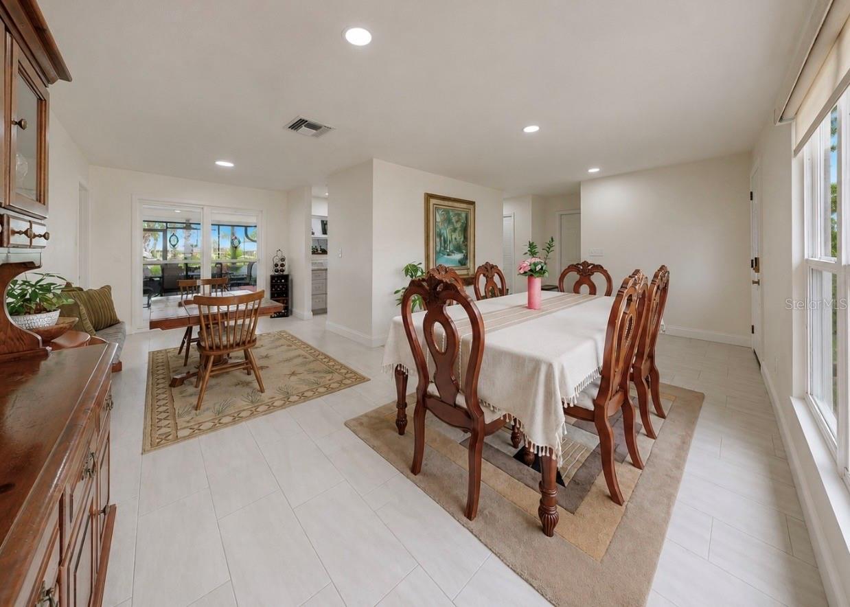 803 LEISEY CIRCLE, Ruskin, FL 33570