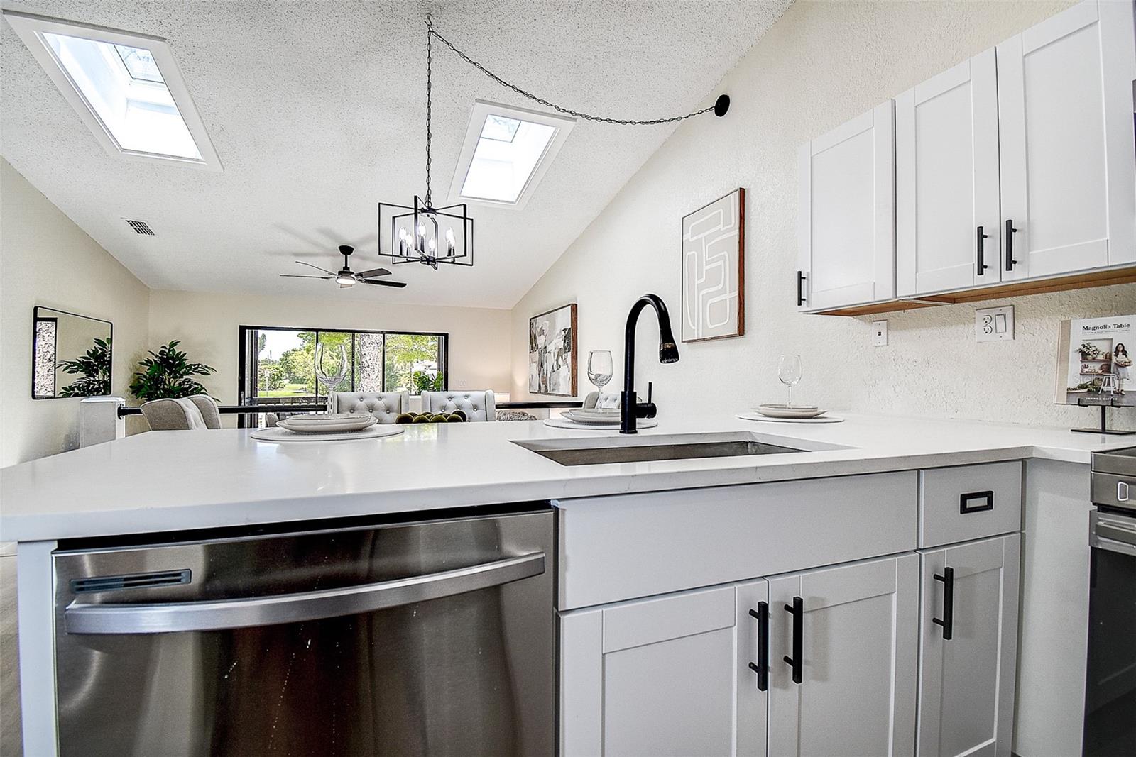 6204 92ND PLACE N, #3705, Pinellas Park, FL 33782