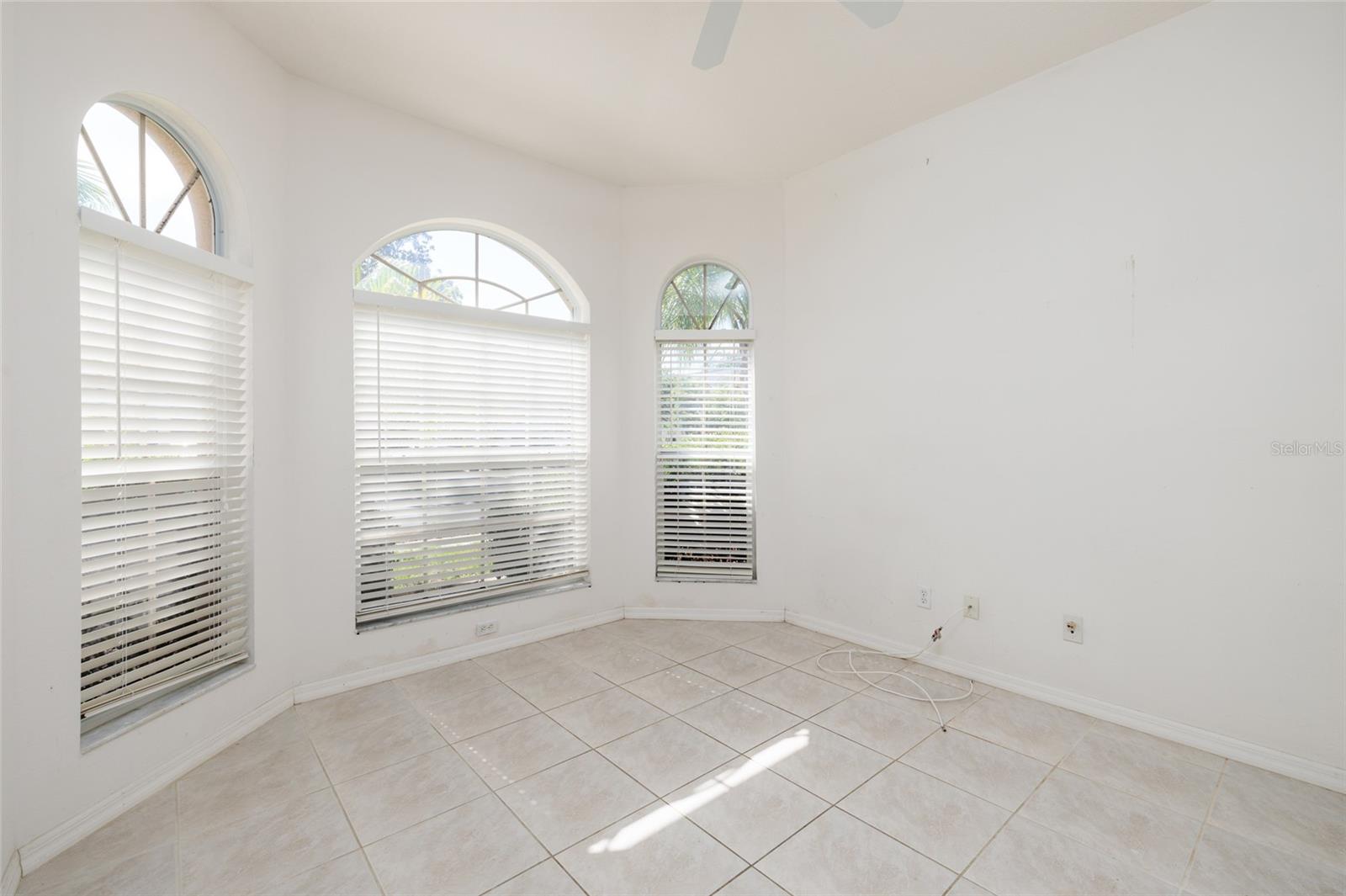 1805 WOOD BEND STREET, Tarpon Springs, FL 34689