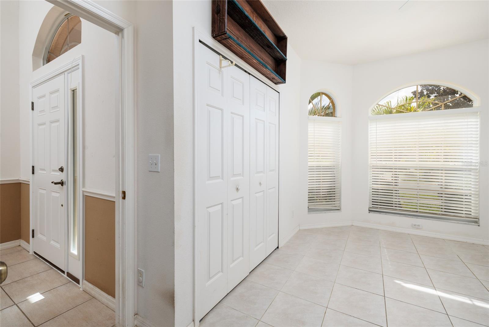 1805 WOOD BEND STREET, Tarpon Springs, FL 34689