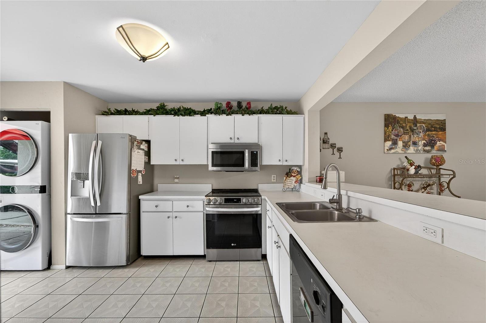 593 LAKESIDE DRIVE, #593, Bradenton, FL 34210