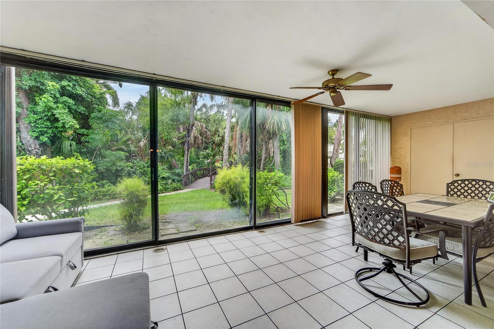 593 LAKESIDE DRIVE, #593, Bradenton, FL 34210