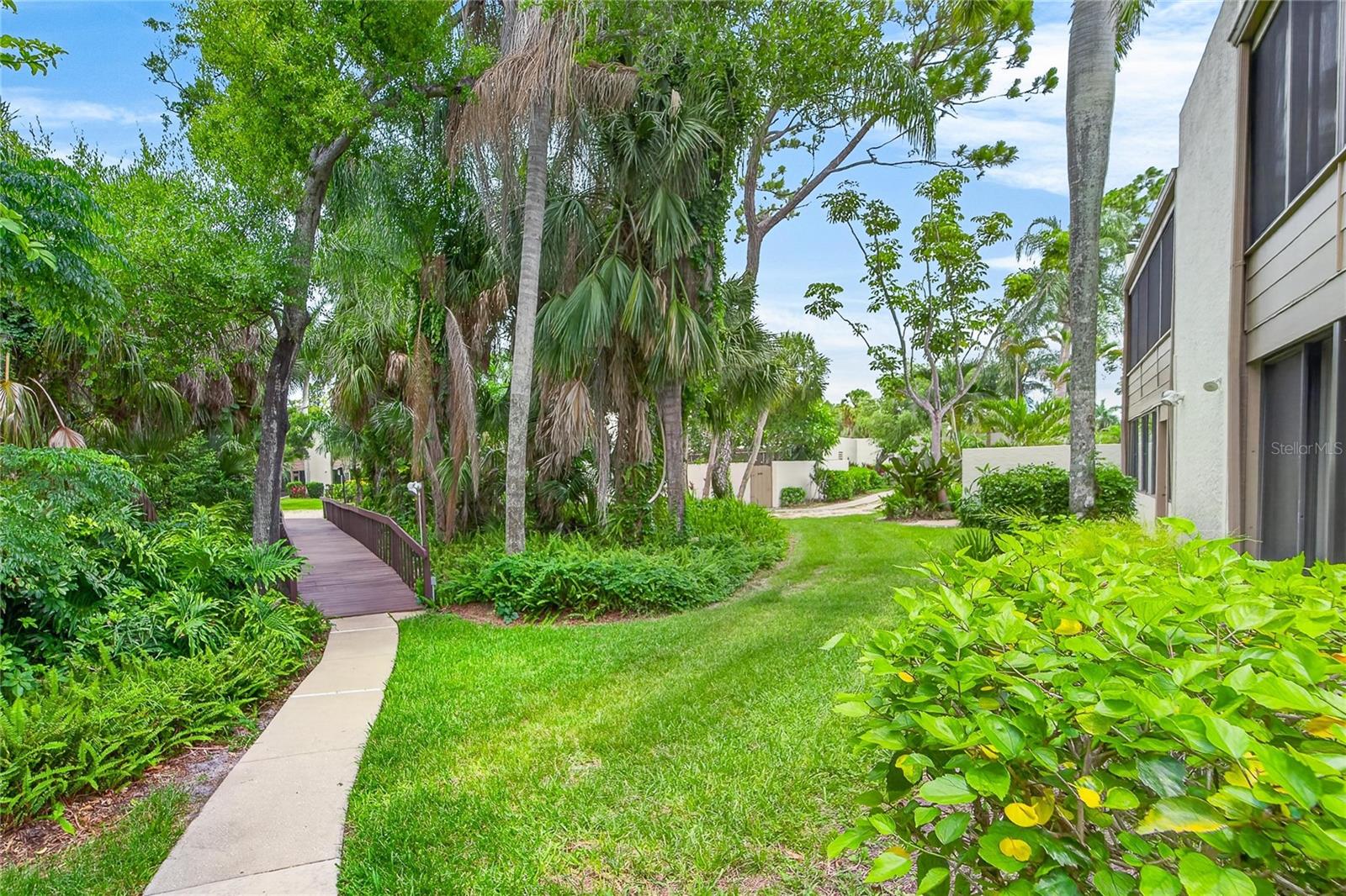 593 LAKESIDE DRIVE, #593, Bradenton, FL 34210