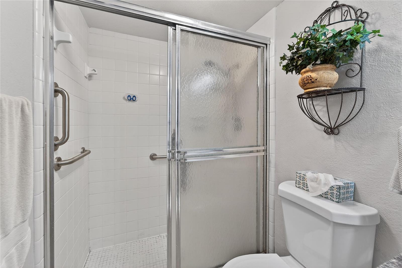 593 LAKESIDE DRIVE, #593, Bradenton, FL 34210