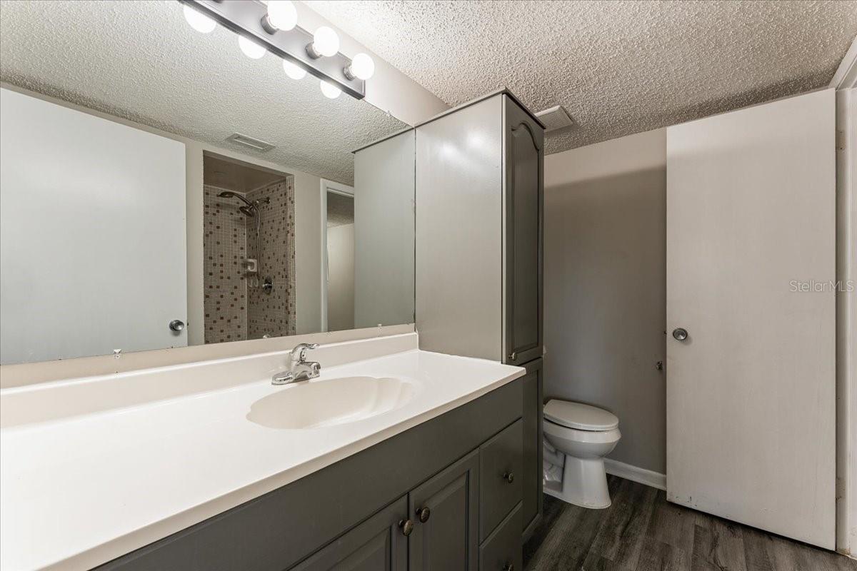 6332 NEWTOWN CIRCLE, #32B5, Tampa, FL 33615