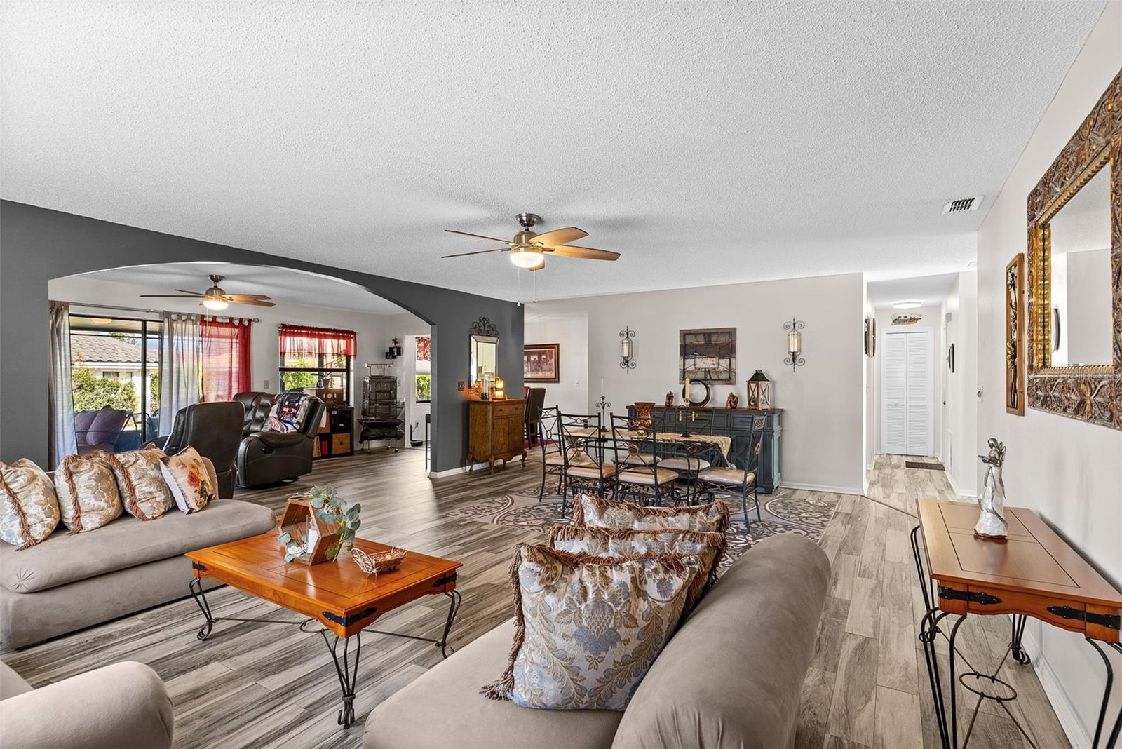 1816 GRANVILLE LANE, Sun City Center, FL 33573