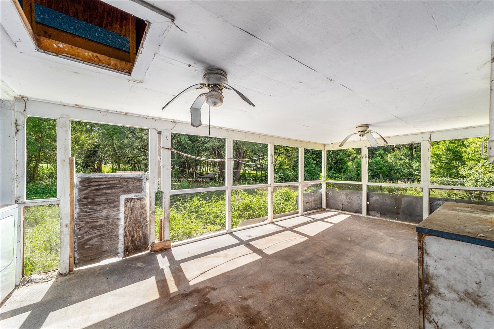 11768 N GATLEN AVENUE, Dunnellon, FL 34433