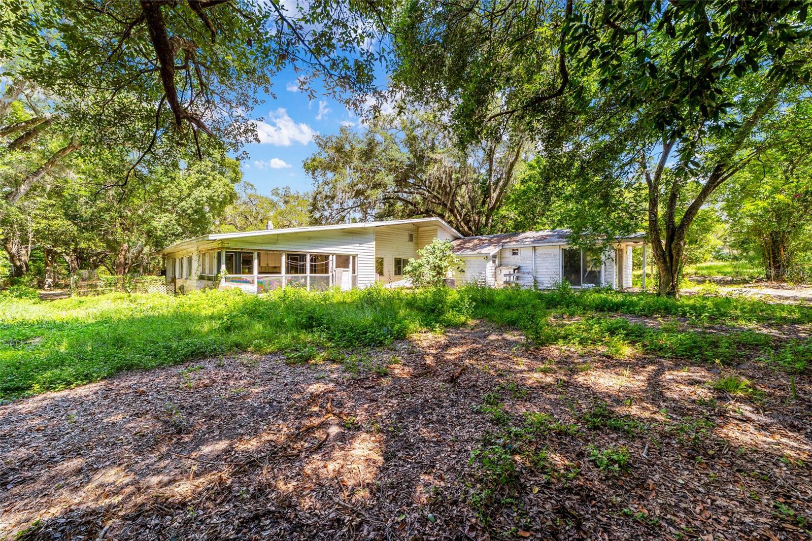 11768 N GATLEN AVENUE, Dunnellon, FL 34433