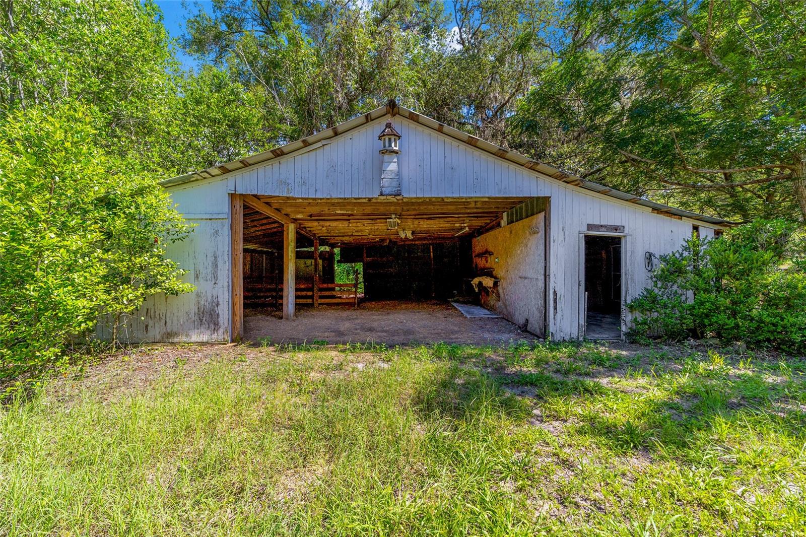 11768 N GATLEN AVENUE, Dunnellon, FL 34433