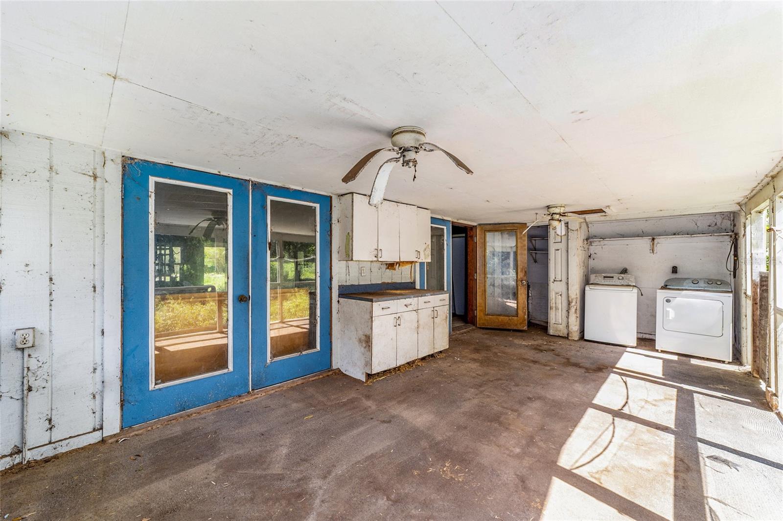 11768 N GATLEN AVENUE, Dunnellon, FL 34433