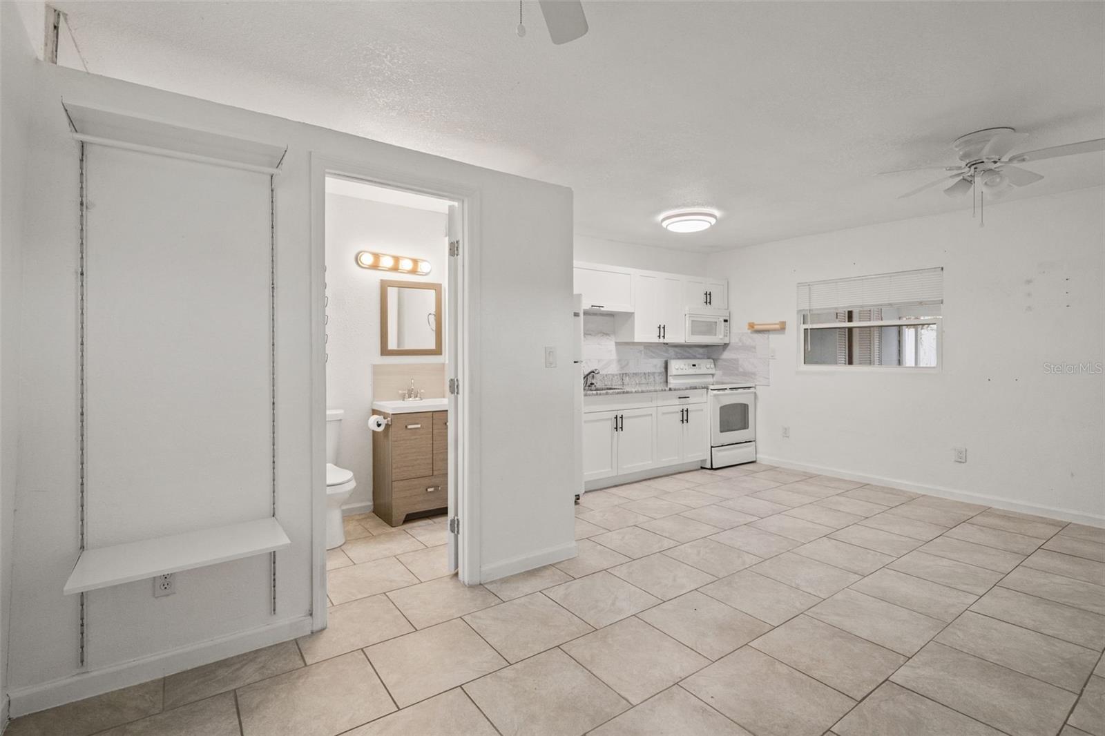 102 W NORTH STREET, Tampa, FL 33604