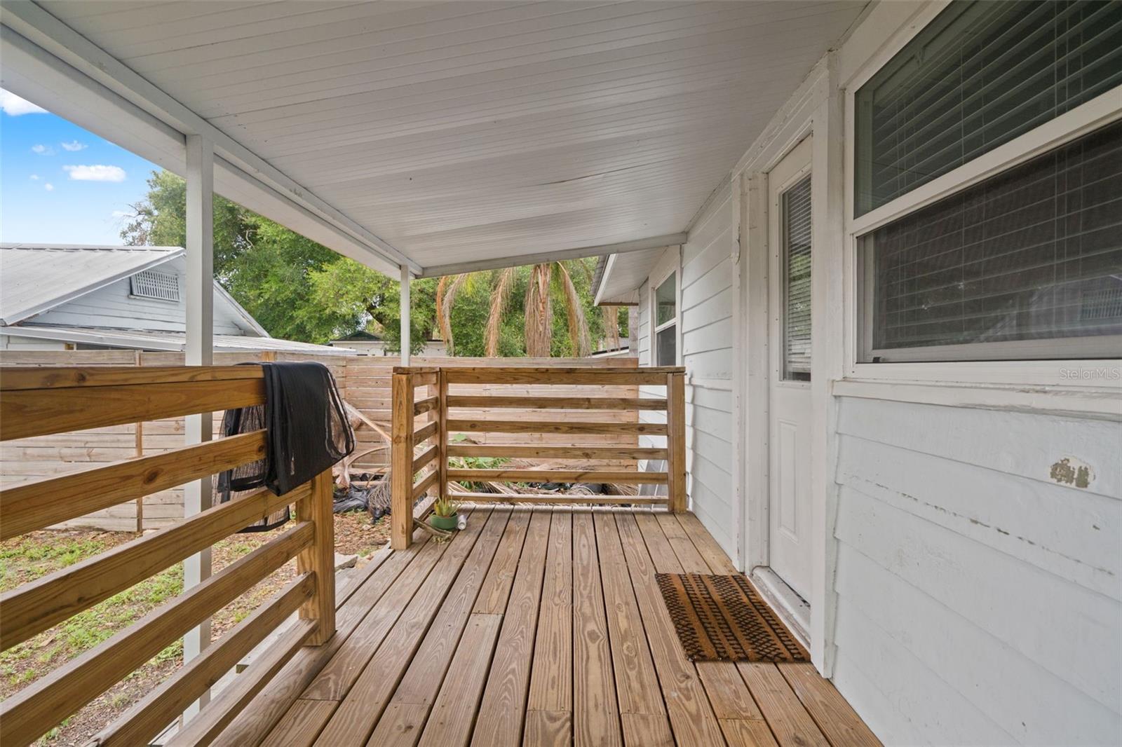 102 W NORTH STREET, Tampa, FL 33604