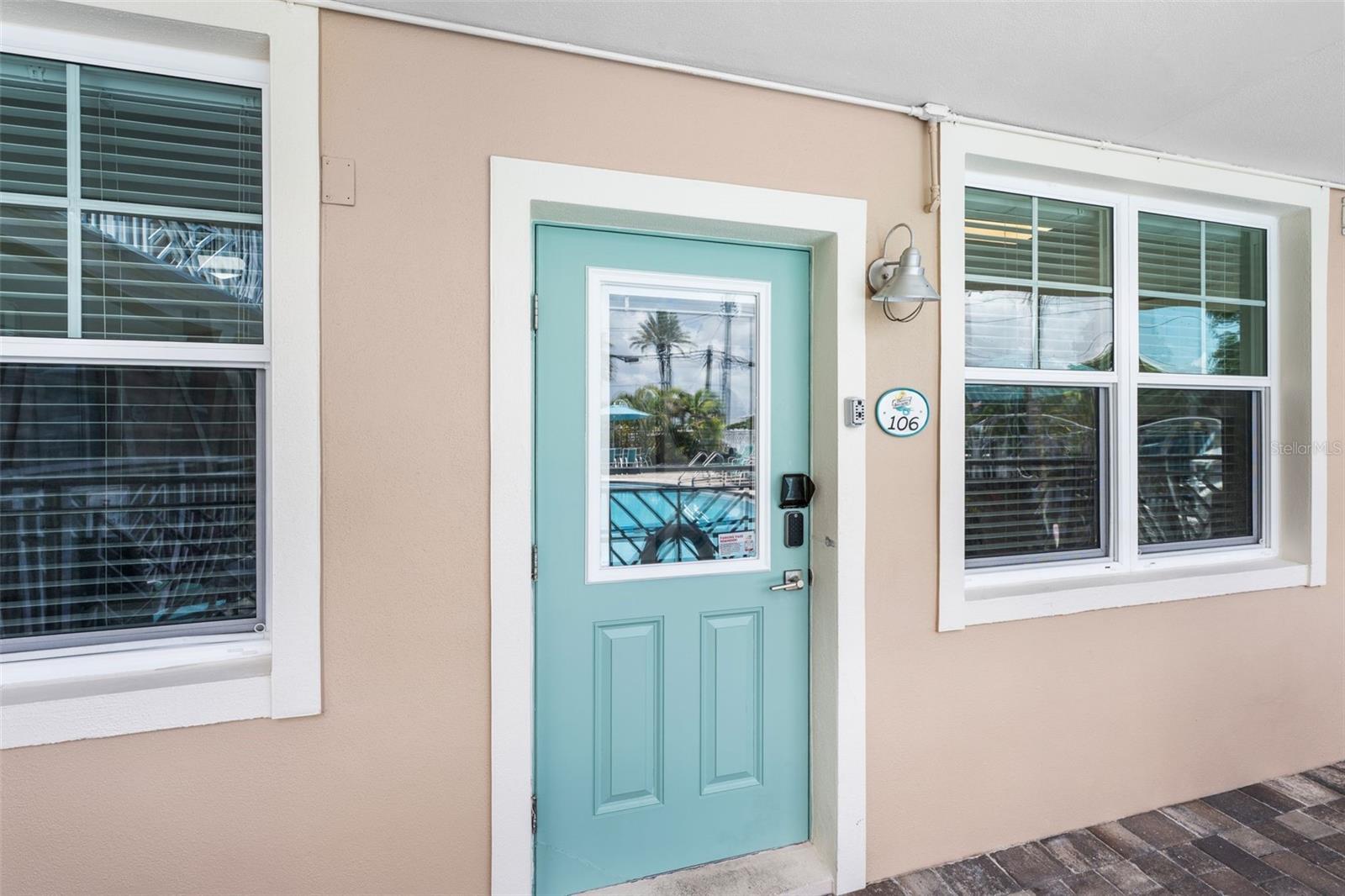 530 MANDALAY AVENUE, #106, Clearwater Beach, FL 33767