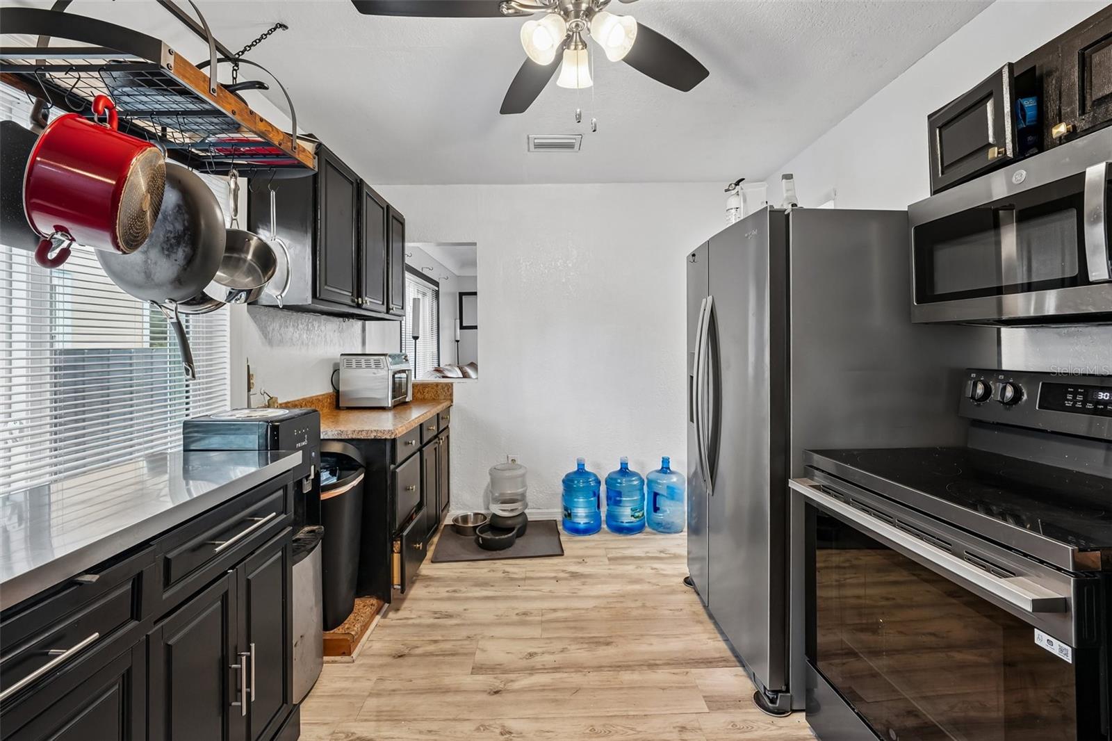 2221 8TH AVENUE N, St Petersburg, FL 33713