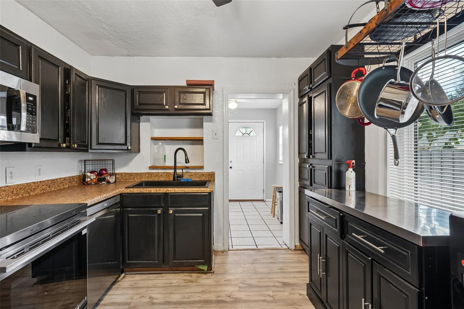 2221 8TH AVENUE N, St Petersburg, FL 33713