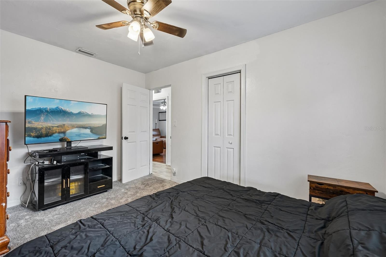 2221 8TH AVENUE N, St Petersburg, FL 33713