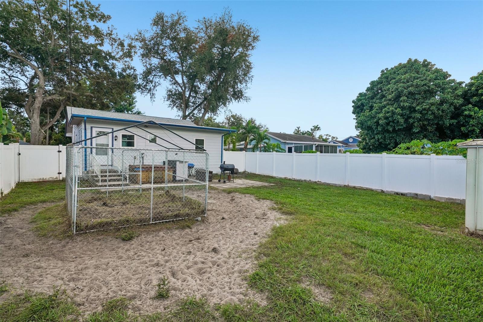 2221 8TH AVENUE N, St Petersburg, FL 33713