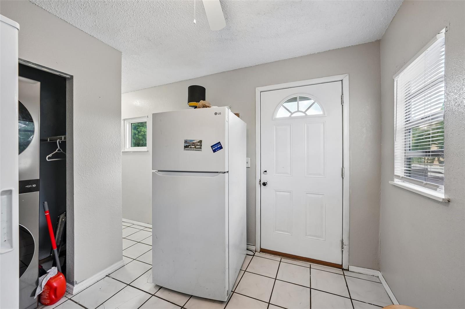 2221 8TH AVENUE N, St Petersburg, FL 33713