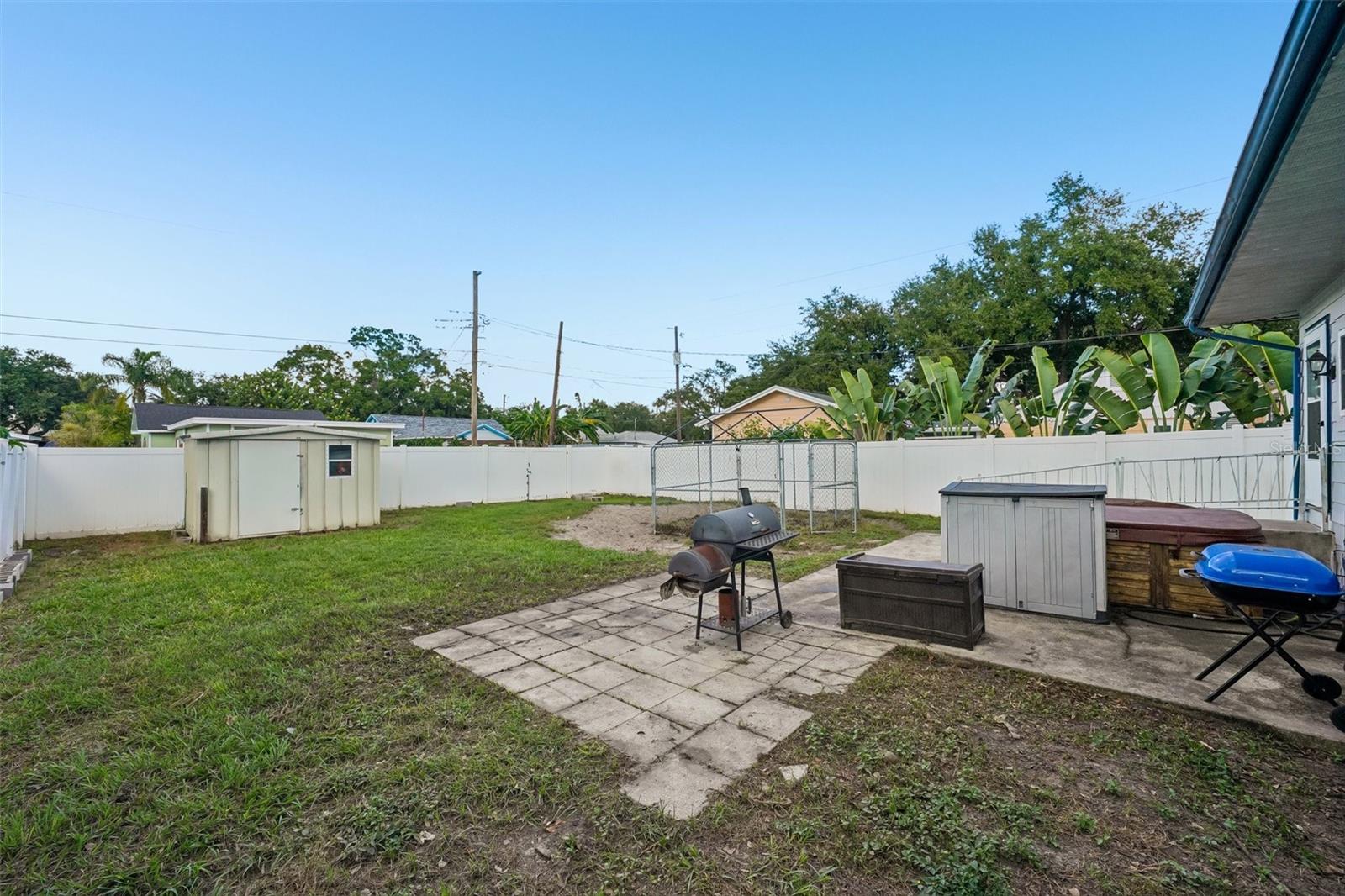 2221 8TH AVENUE N, St Petersburg, FL 33713