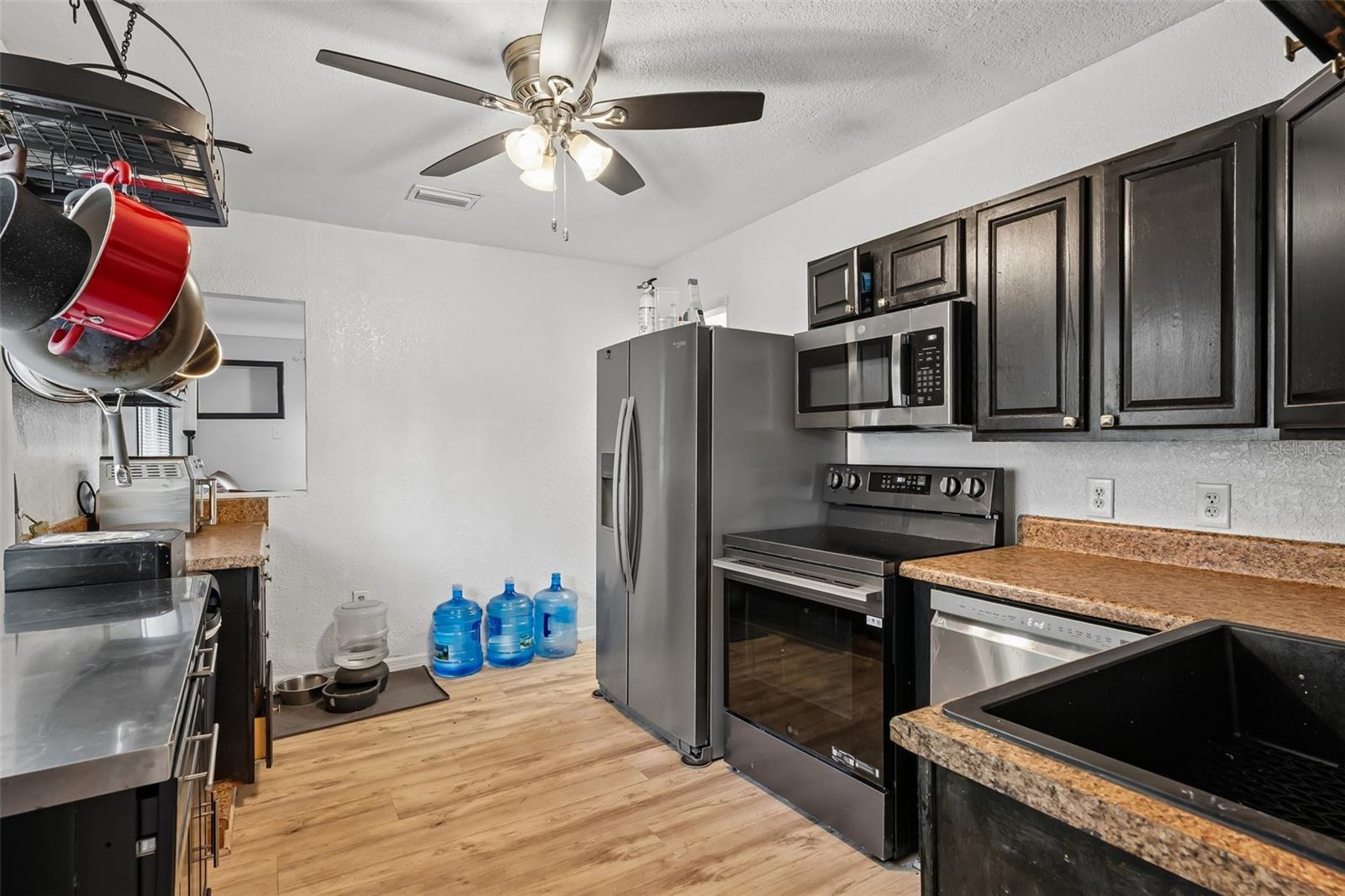 2221 8TH AVENUE N, St Petersburg, FL 33713