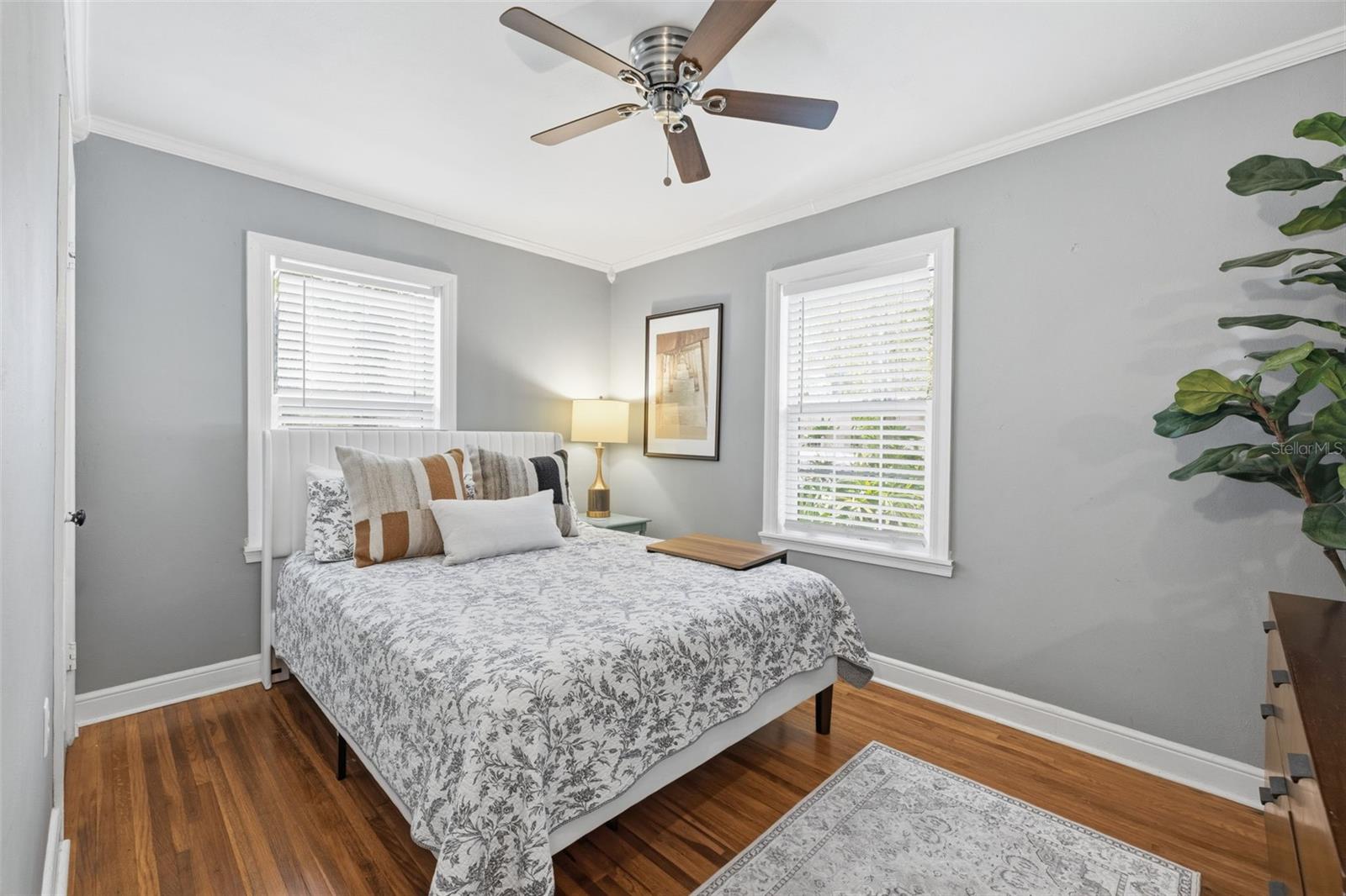 1423 E HENRY AVENUE, Tampa, FL 33604