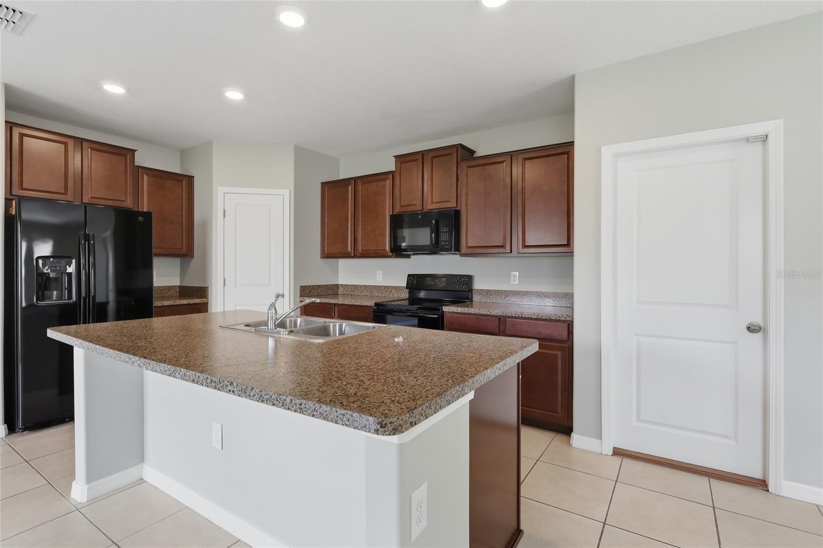 17237 WHITE MANGROVE DRIVE, Wimauma, FL 33598