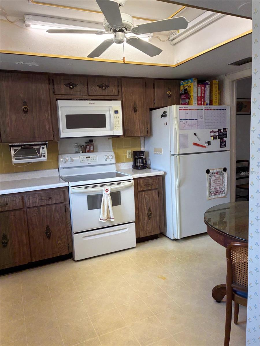1657 S LAKE AVENUE, #1, Clearwater, FL 33756