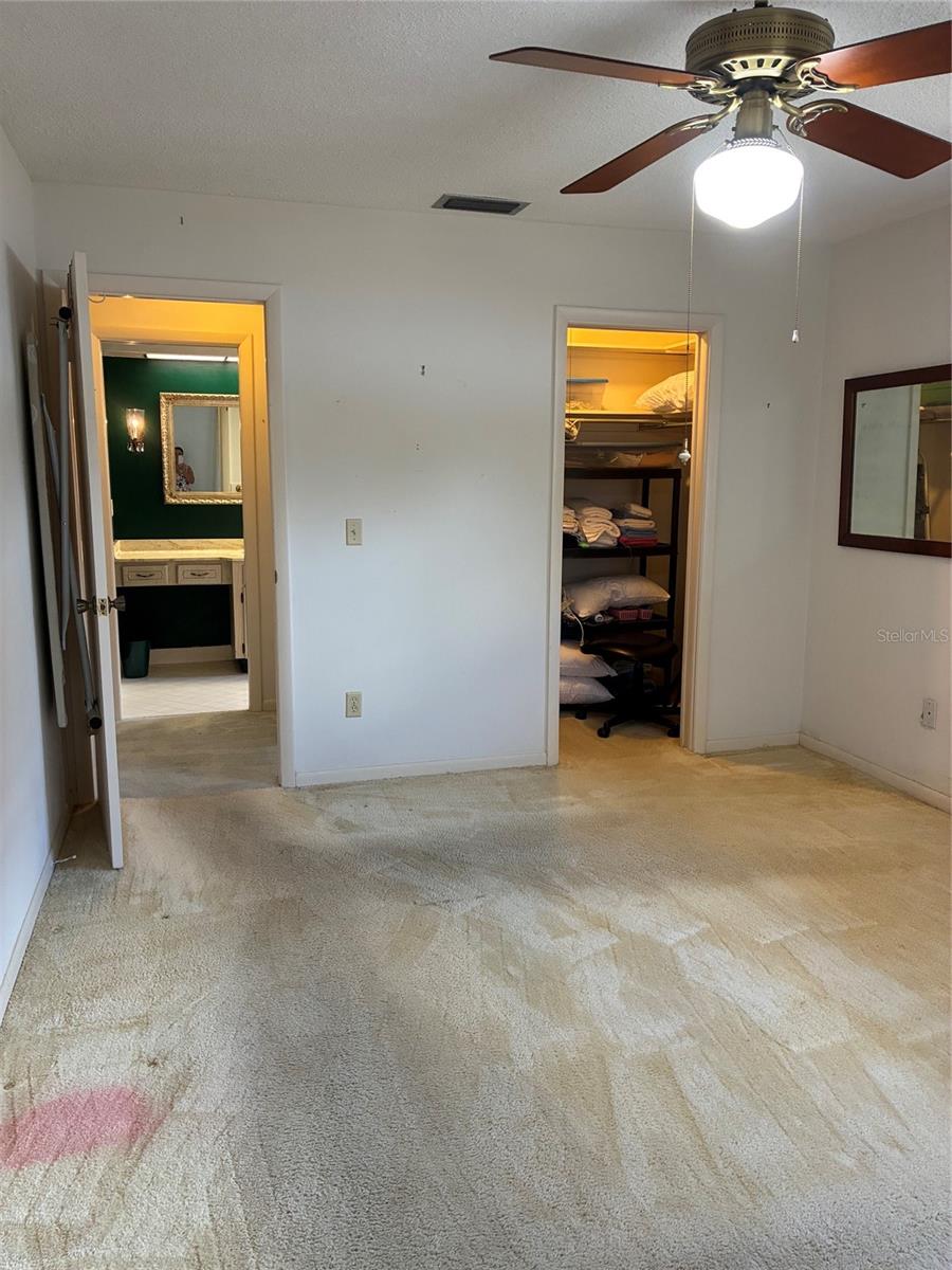 1657 S LAKE AVENUE, #1, Clearwater, FL 33756