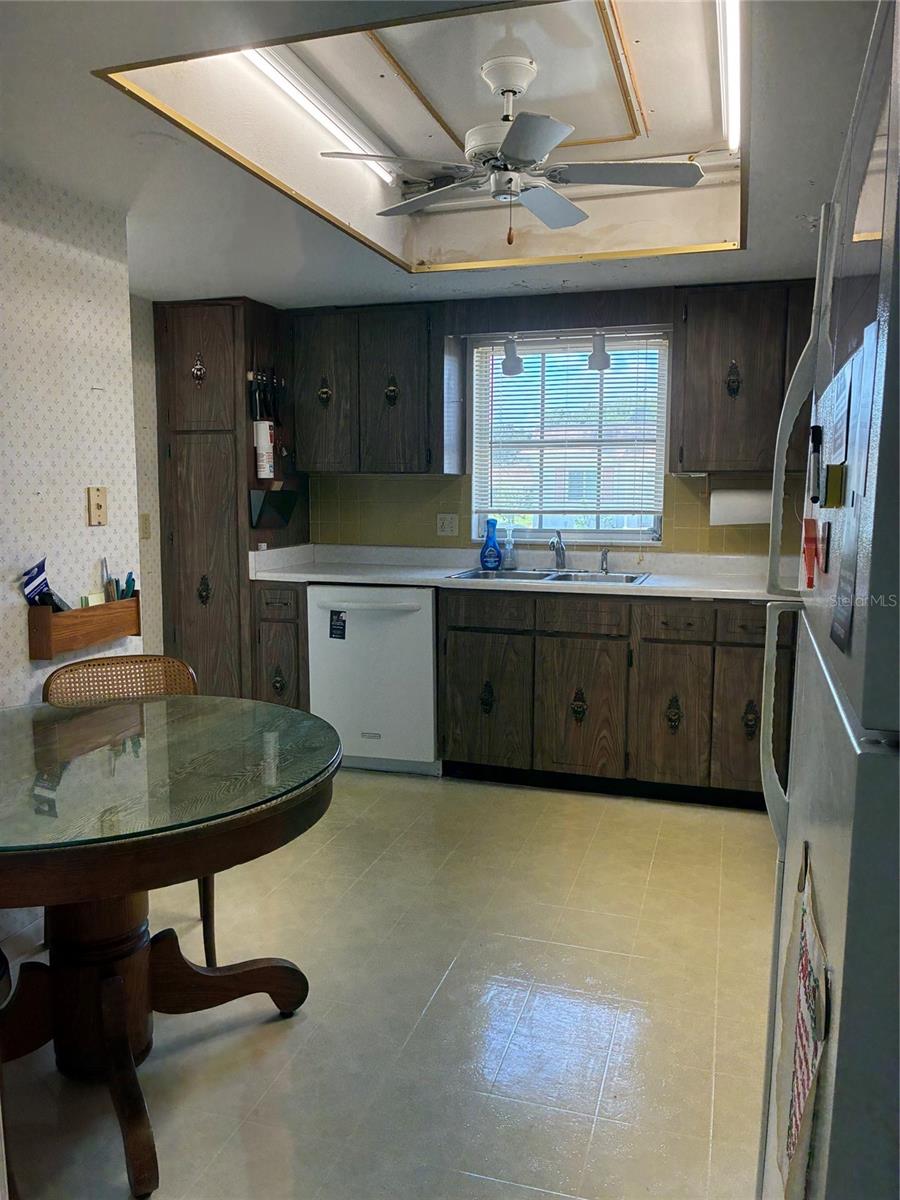 1657 S LAKE AVENUE, #1, Clearwater, FL 33756