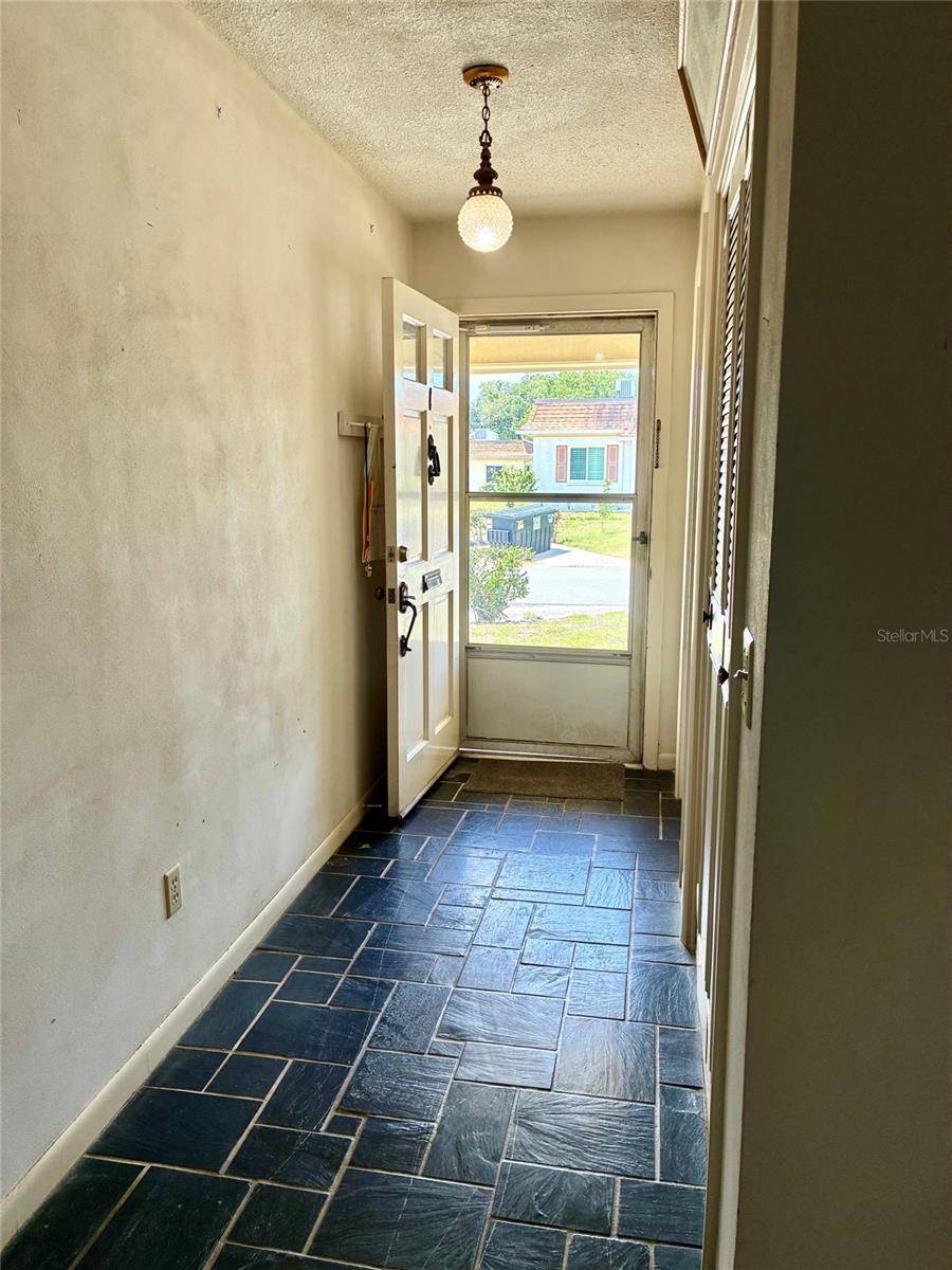 1657 S LAKE AVENUE, #1, Clearwater, FL 33756