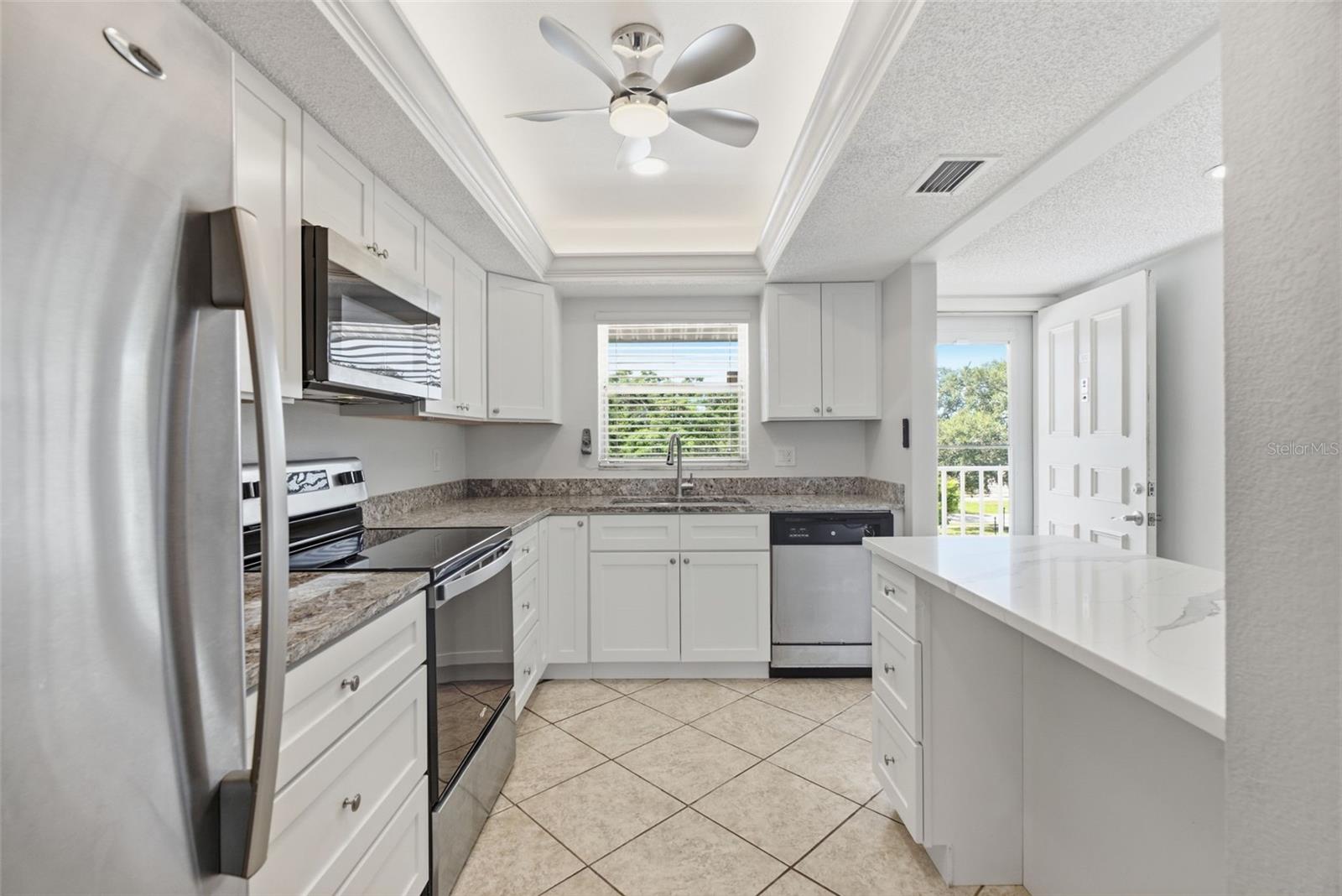 3981 MACEACHEN BOULEVARD, #330, Sarasota, FL 34233