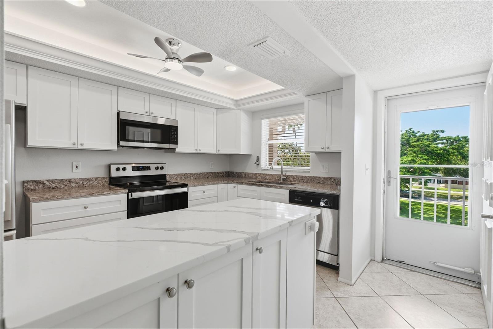 3981 MACEACHEN BOULEVARD, #330, Sarasota, FL 34233