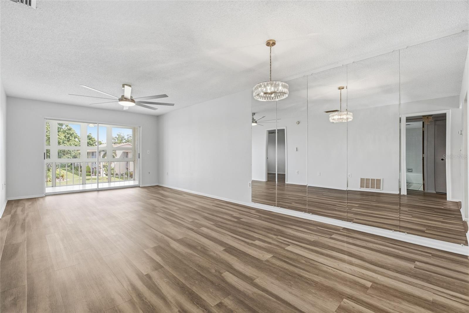 3981 MACEACHEN BOULEVARD, #330, Sarasota, FL 34233